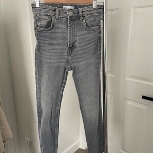 Zara Women’s Charcoal Skinny Jeans